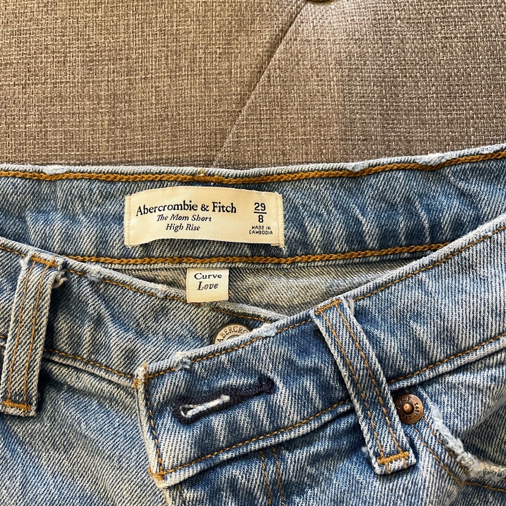 Abercrombie and Fitch Curve Love jean short. Size 8. Never worn